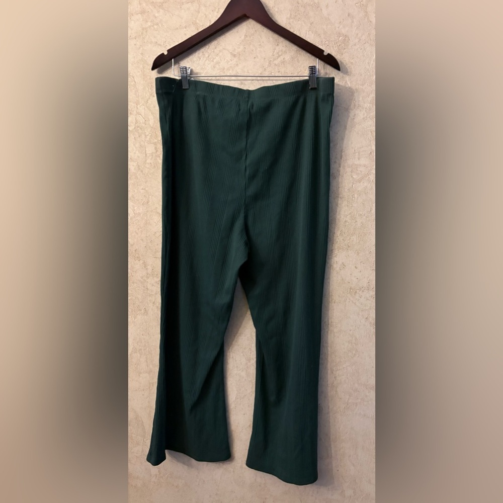 aerie High Waisted Cropped Kick Flare Pant - Picture 2 of 9